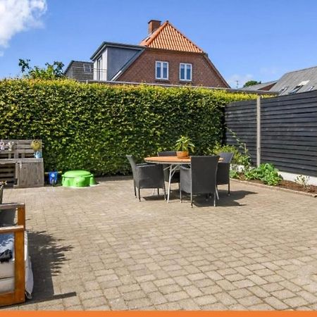 Villa I Herning, 200 Meter Fra Gagaden Екстериор снимка